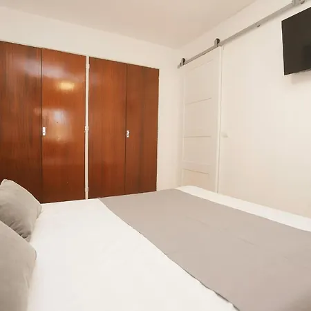 Differentflats Antinea 3 Apartment
